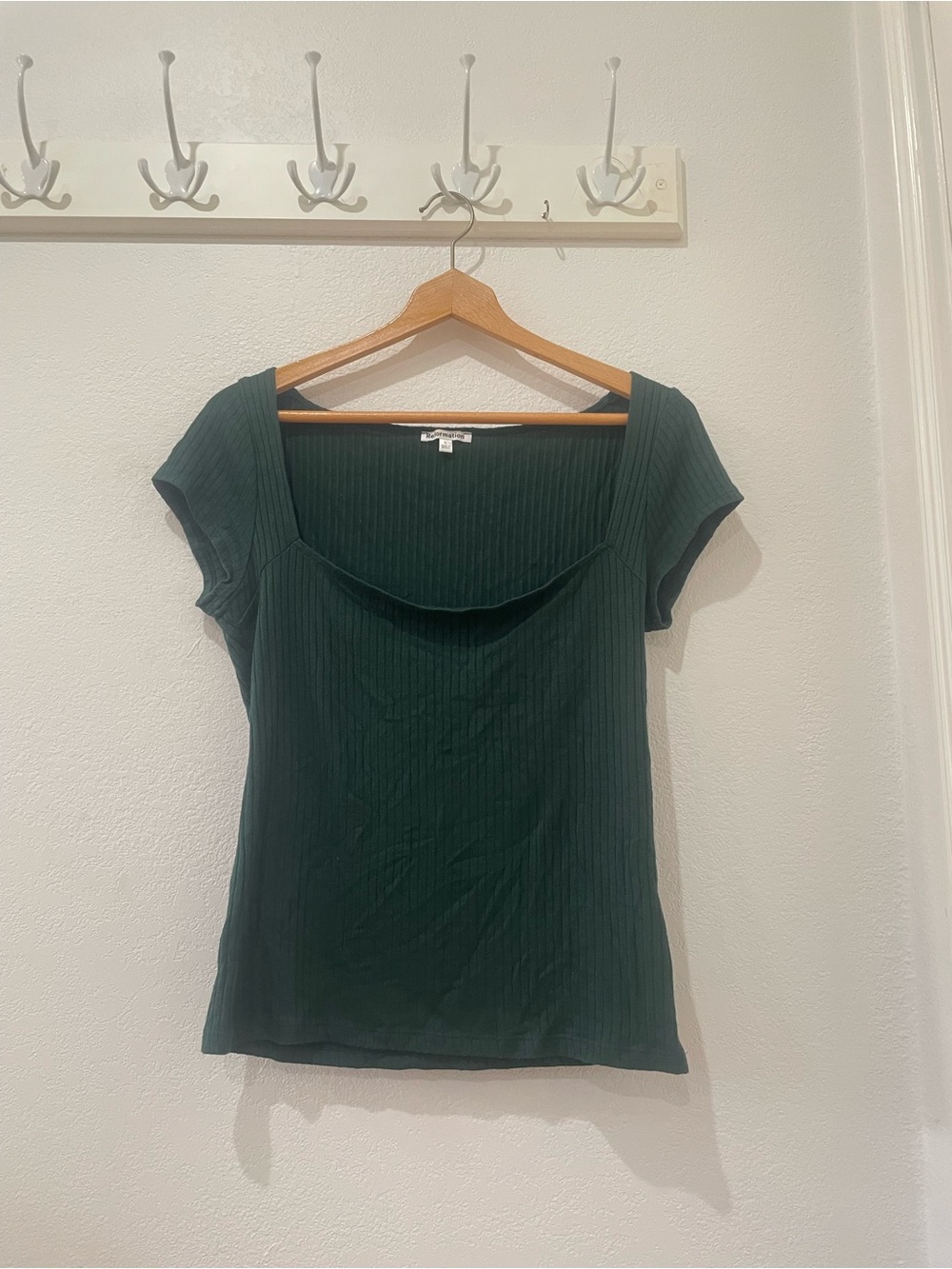 Reformation Ribbed Scoop-Neck Short Sleeve Top - Dark Green